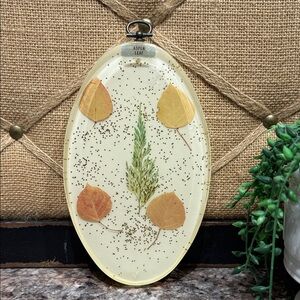 Vintage Resin Wall Art with Leaves and Fern